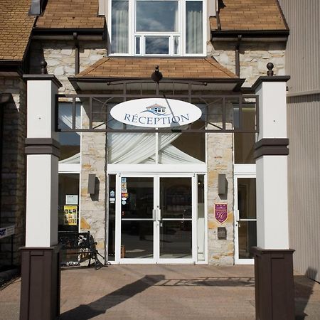 Hotel Vacances Tremblant Mont-Tremblant Ngoại thất bức ảnh