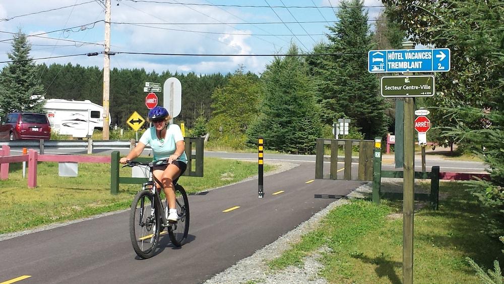 Hotel Vacances Tremblant Mont-Tremblant Ngoại thất bức ảnh