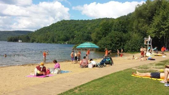Hotel Vacances Tremblant Mont-Tremblant Ngoại thất bức ảnh
