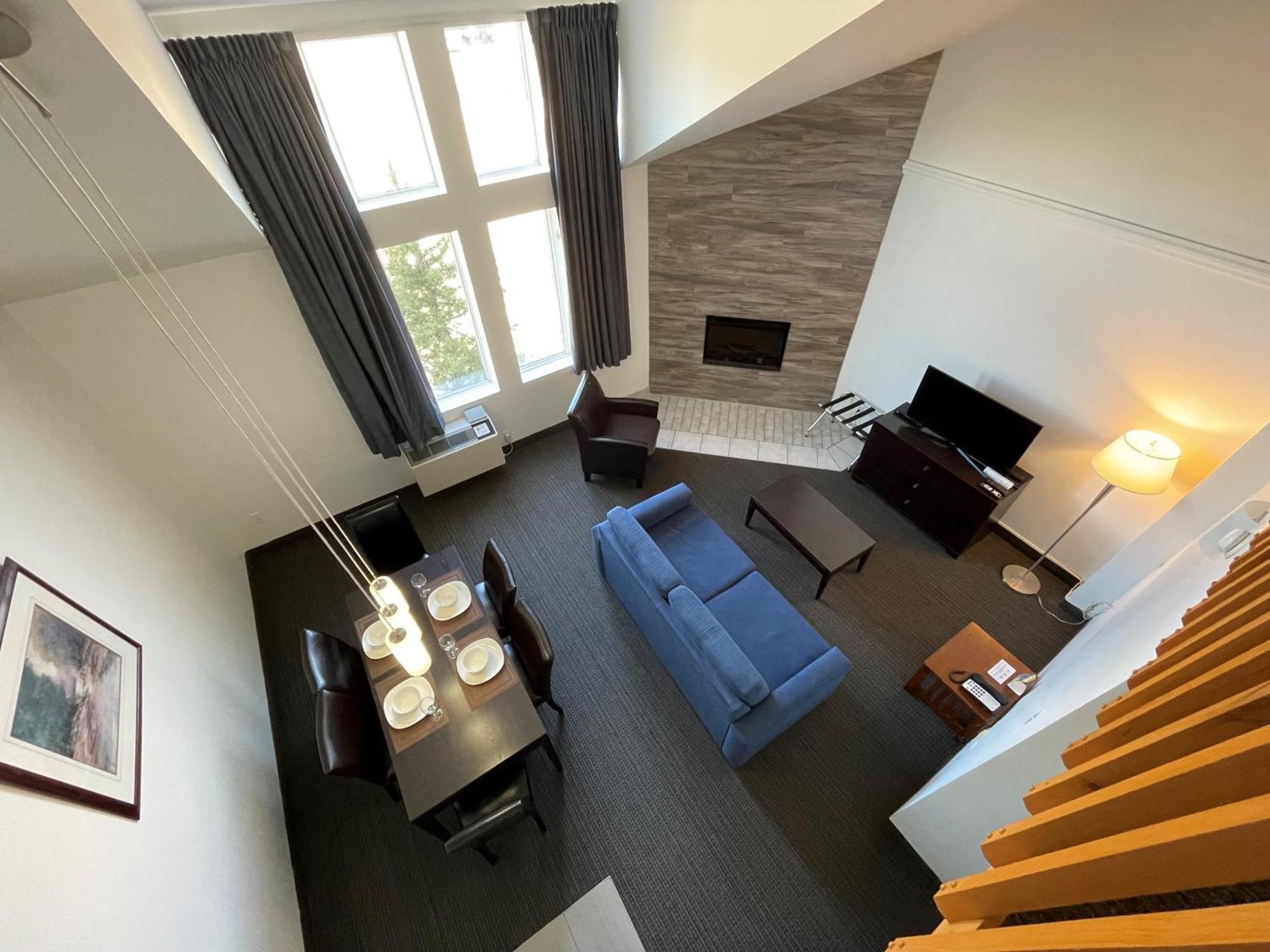 Hotel Vacances Tremblant Mont-Tremblant Ngoại thất bức ảnh