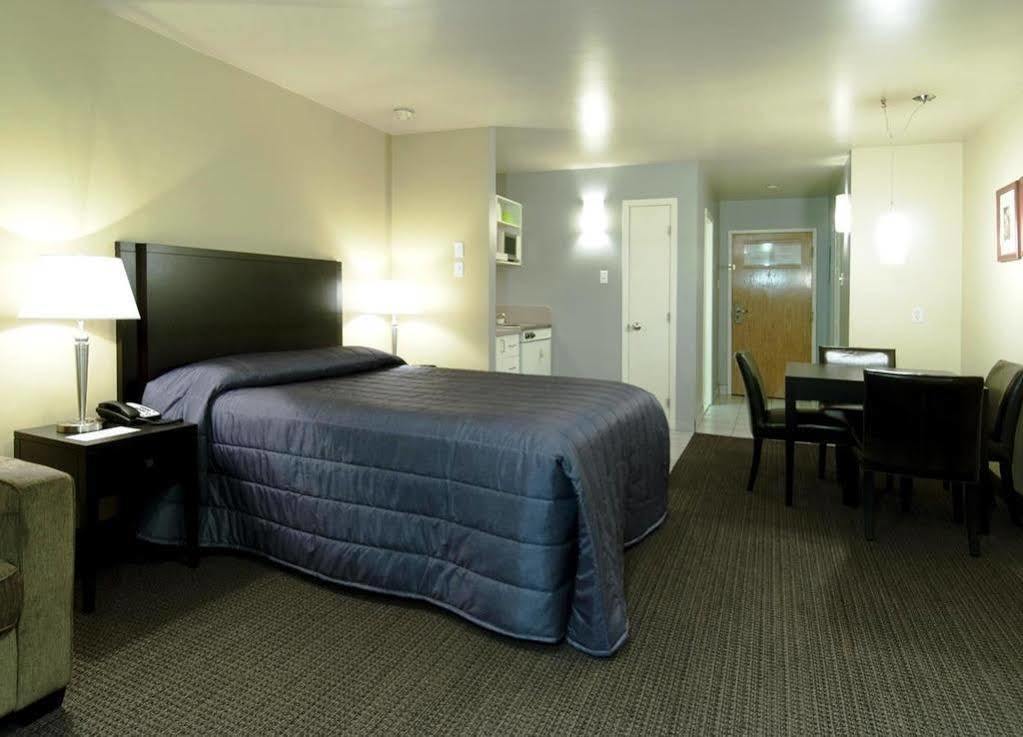 Hotel Vacances Tremblant Mont-Tremblant Ngoại thất bức ảnh