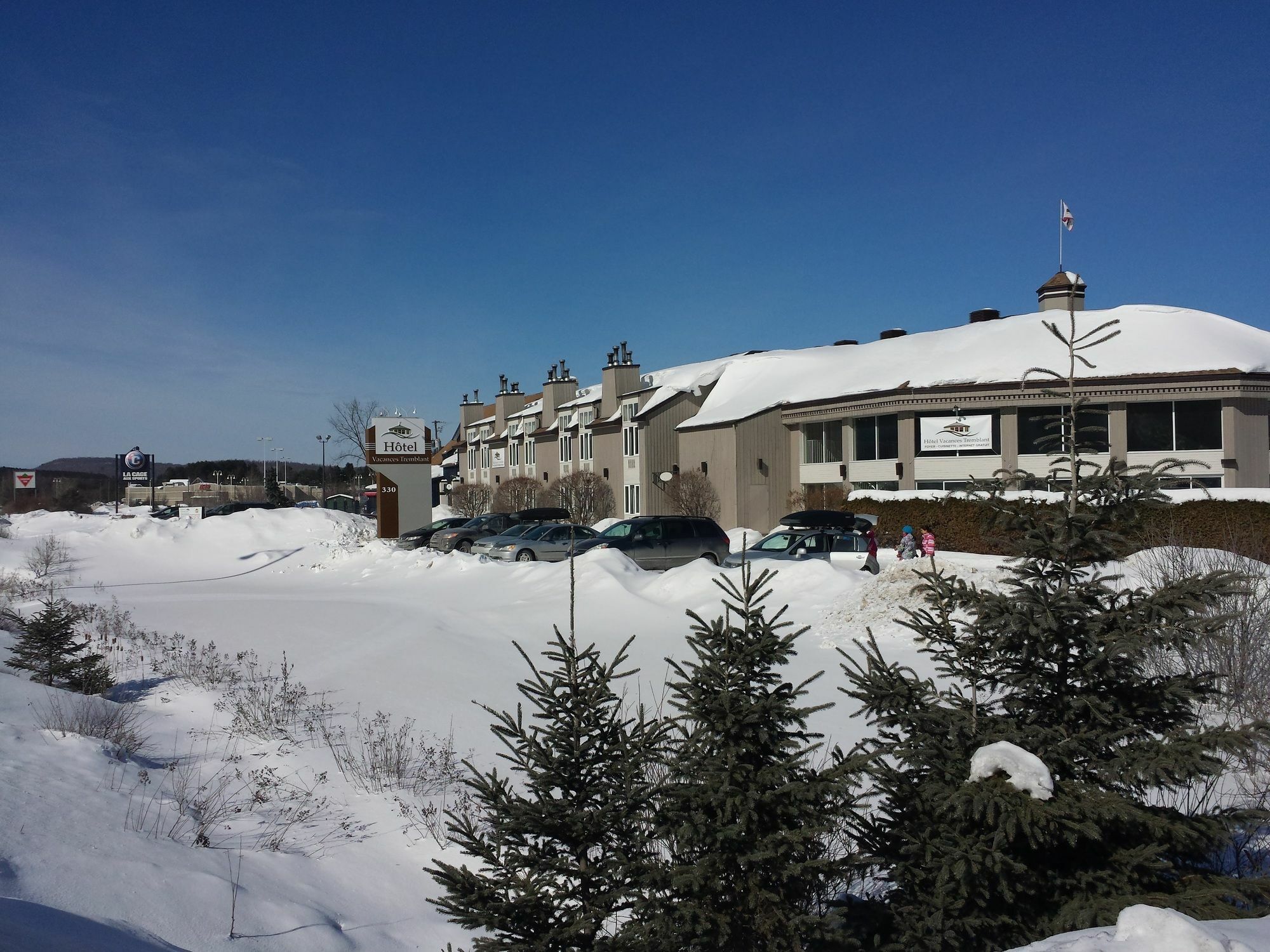 Hotel Vacances Tremblant Mont-Tremblant Ngoại thất bức ảnh