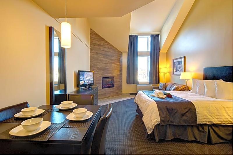 Hotel Vacances Tremblant Mont-Tremblant Ngoại thất bức ảnh